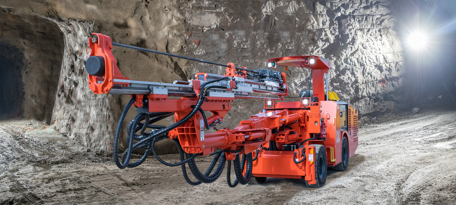 1574238771168971.jpg dd311-development-drill-rig-555px-367605430-rszww880mh250-90.jpg